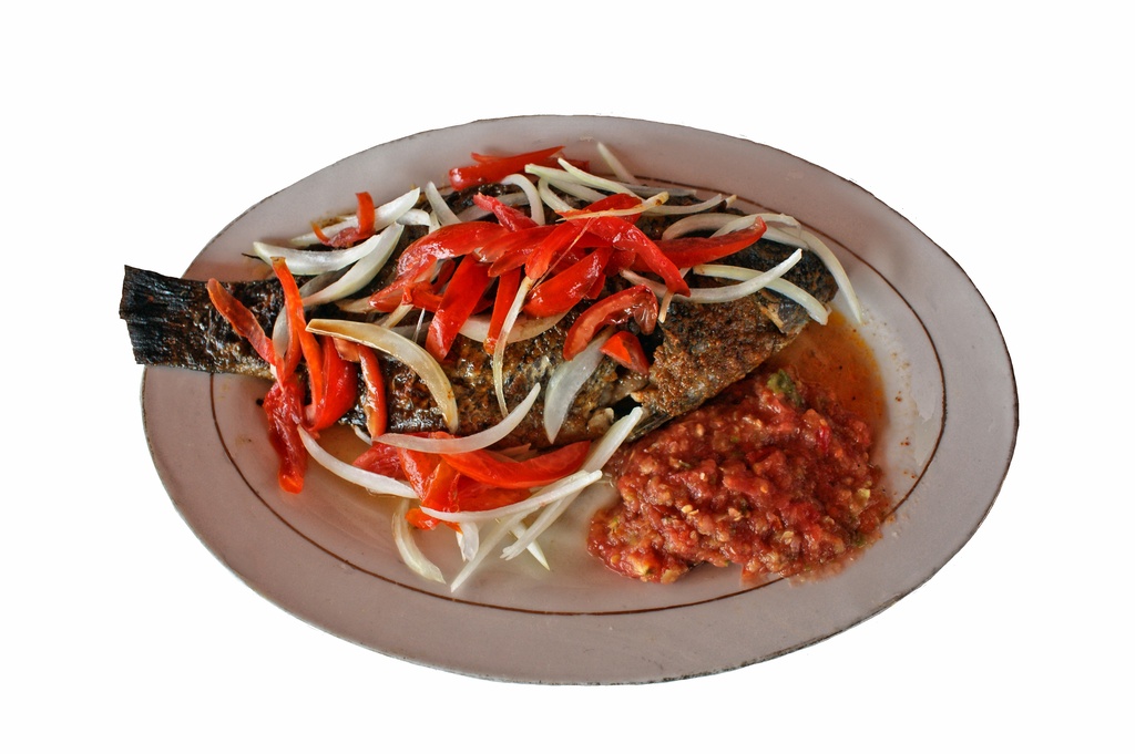 Tilapia and Hot pepper Sauce, onions and pepper, Cuisine and Food of Ghana