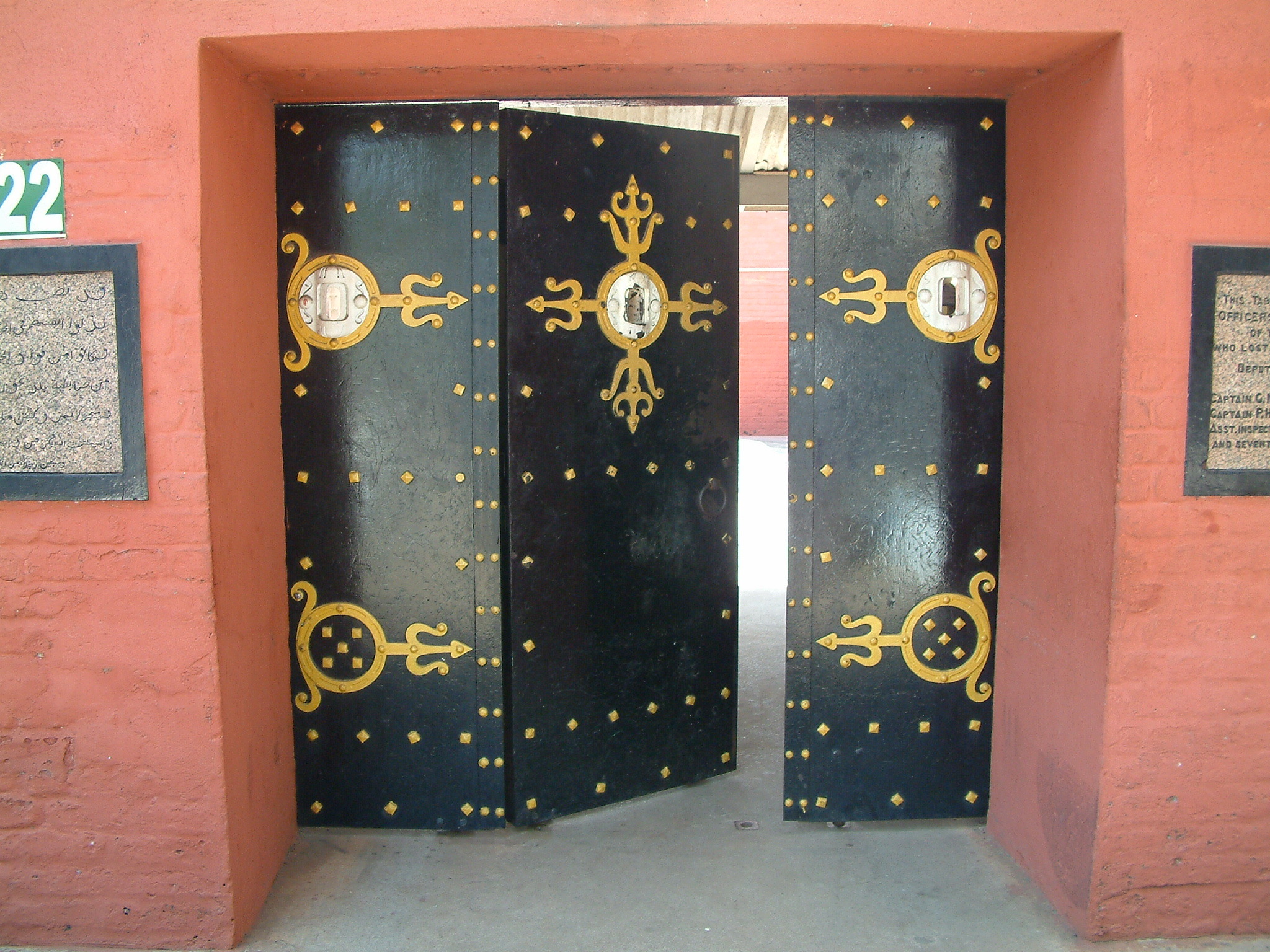 Kumasi Fort, the front entrance